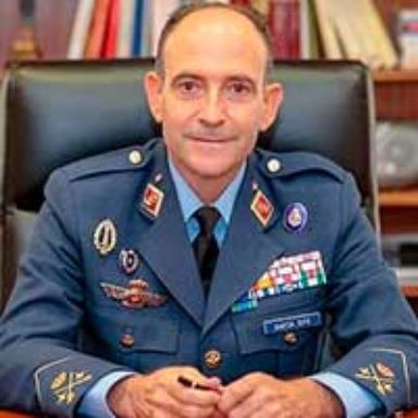 Teniente Gral Pedro José García Cifo - Director General de Reclutamiento y Enseñanza Militar del Ministerio de Defensa