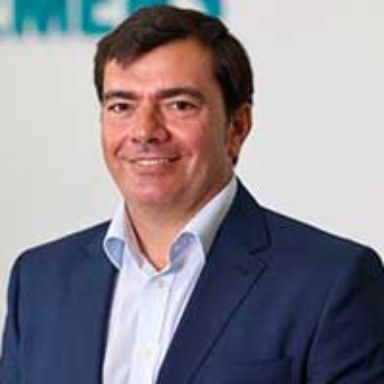  Agustín Escobar - Presidente y CEO de Siemens España